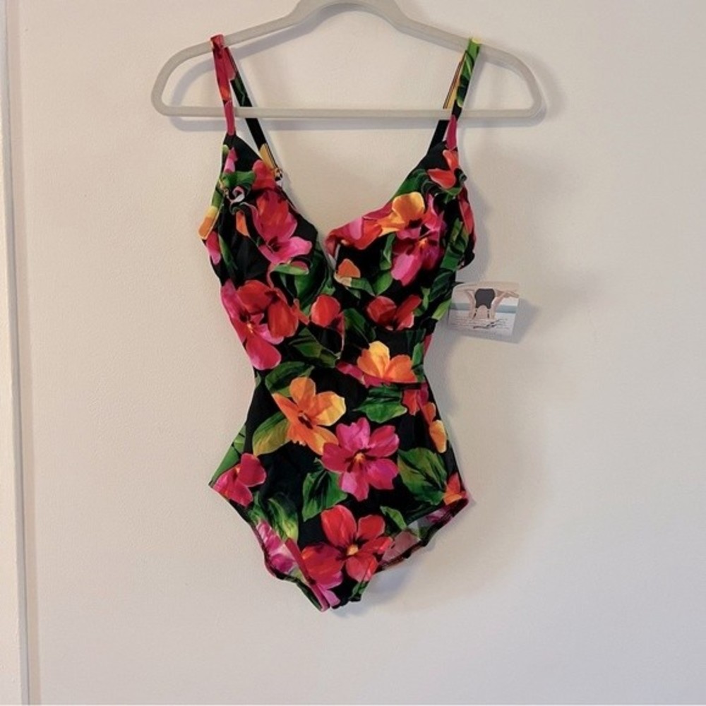 DreamShaper by Miraclesuit ‘Mio’ One-piece Swimsuit New with Tags